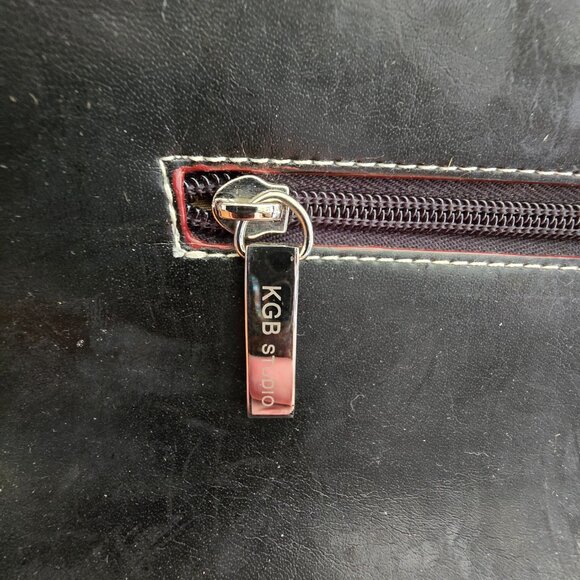 KGB Studio - Classic Black Shoulder Bag / Purse with Maroon Trim & White Stitch - Picture 3 of 14